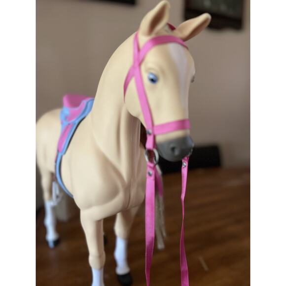 American Girl Lila Monetti’s Hollyhock Horse Girl of the Year (GOTY 2024) - Picture 4 of 13